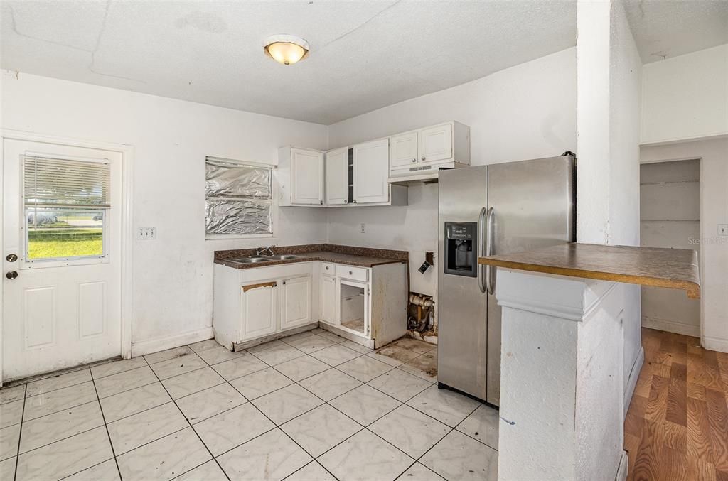Recently Sold: $210,000 (3 beds, 1 baths, 1017 Square Feet)