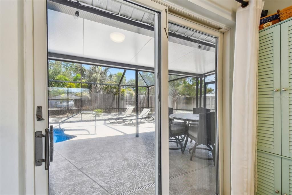 Recently Sold: $485,000 (4 beds, 2 baths, 1478 Square Feet)