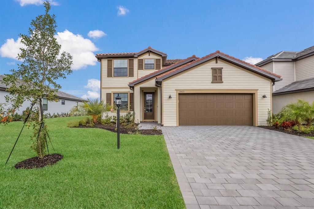 Active With Contract: $849,900 (4 beds, 3 baths, 2529 Square Feet)