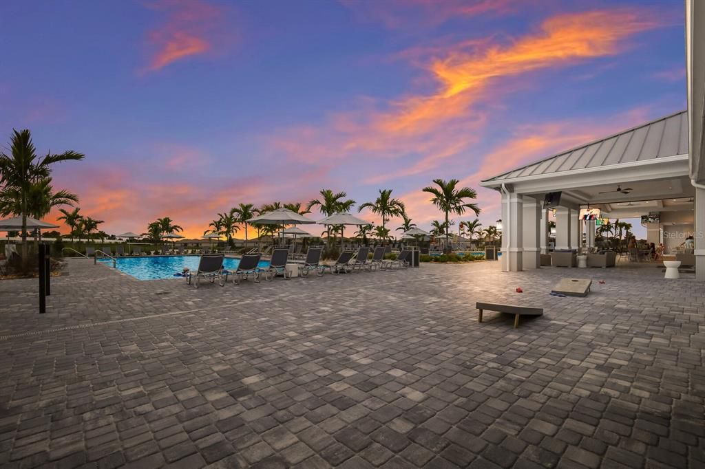 Active With Contract: $849,900 (4 beds, 3 baths, 2529 Square Feet)