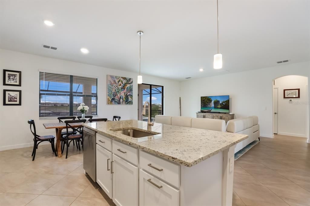 Active With Contract: $849,900 (4 beds, 3 baths, 2529 Square Feet)