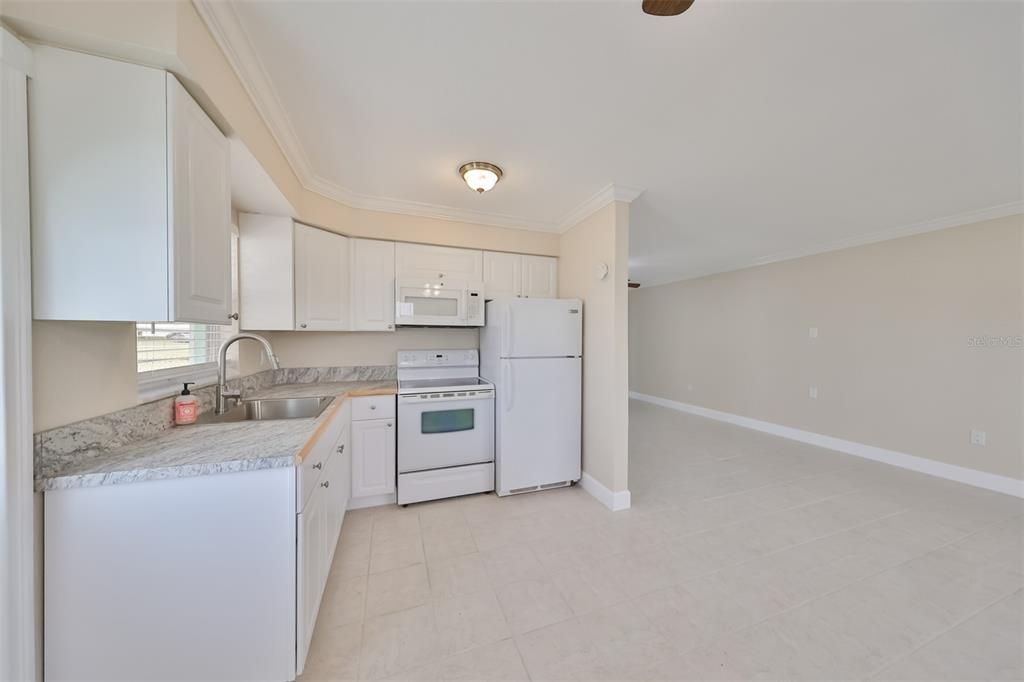 Active With Contract: $395,000 (3 beds, 2 baths, 1432 Square Feet)