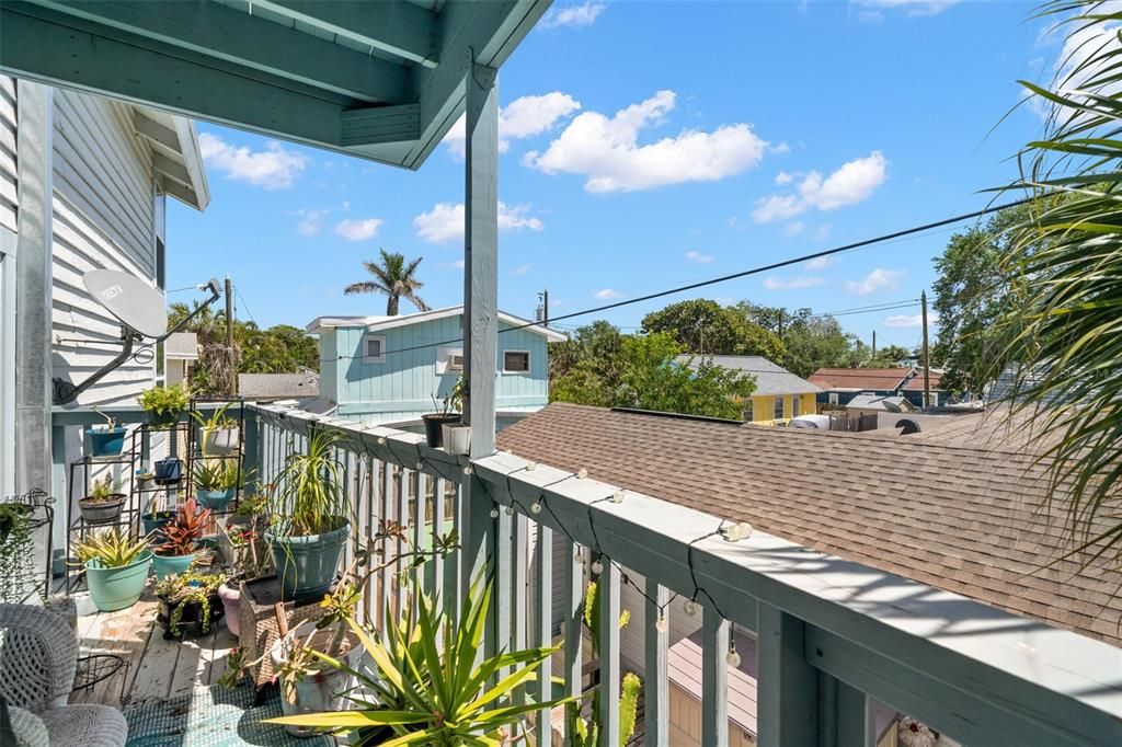 Recently Sold: $1,150,000 (3 beds, 3 baths, 2034 Square Feet)
