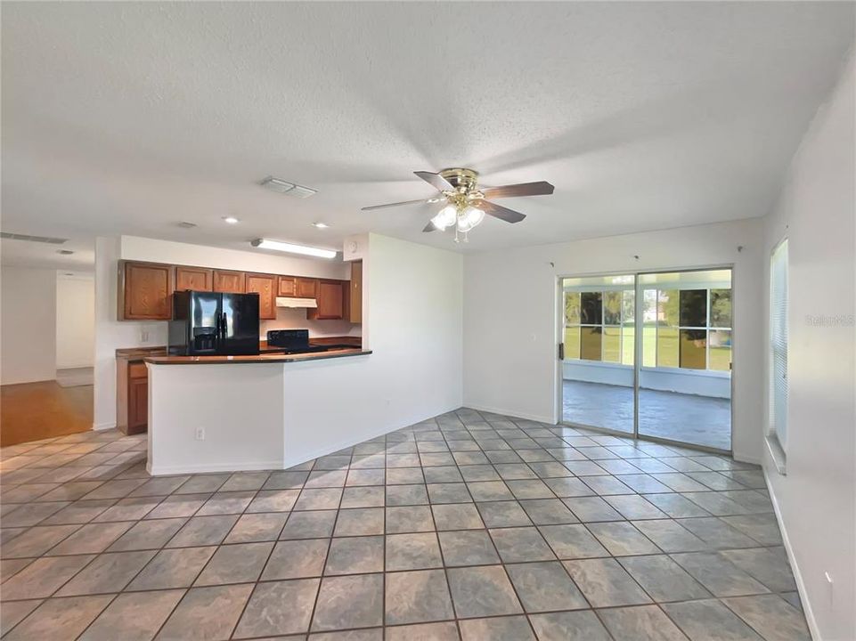 Recently Sold: $400,000 (3 beds, 2 baths, 1794 Square Feet)