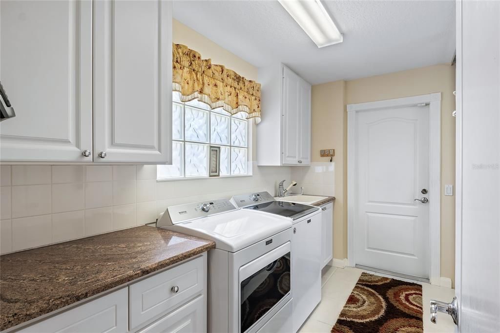 For Sale: $479,900 (2 beds, 2 baths, 1534 Square Feet)