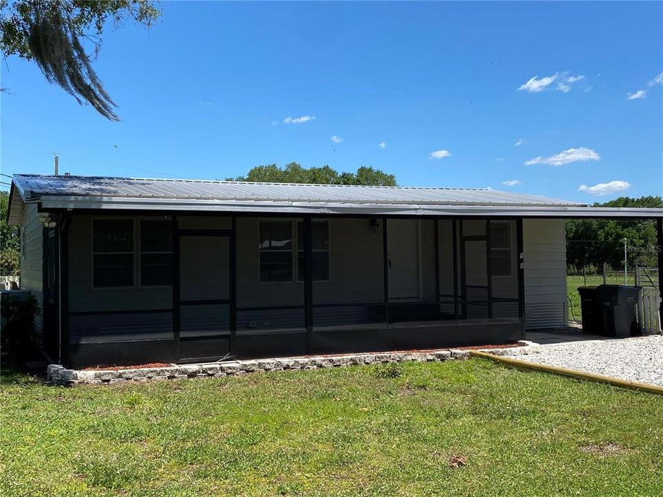 Active With Contract: $169,000 (3 beds, 2 baths, 960 Square Feet)
