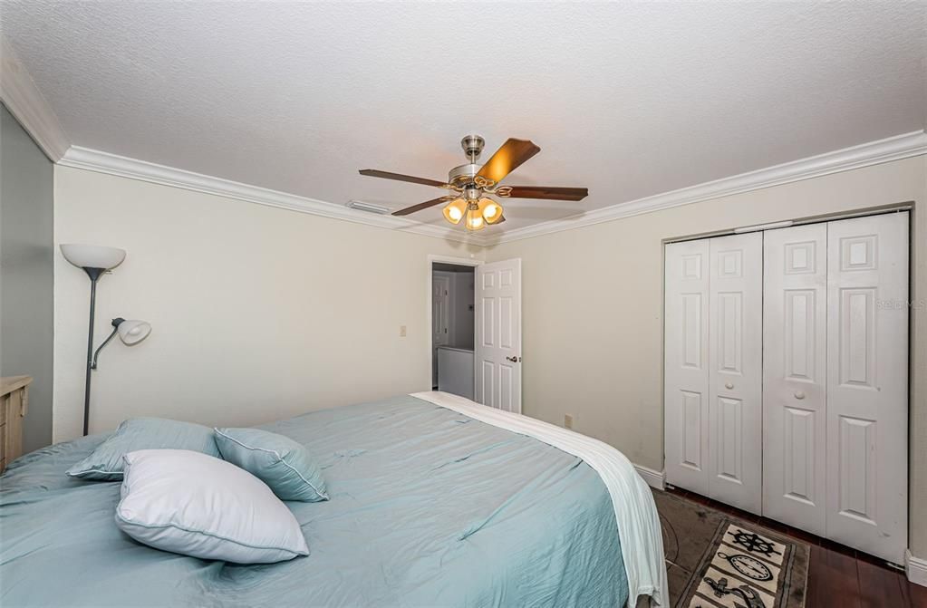 For Sale: $474,900 (2 beds, 1 baths, 1022 Square Feet)