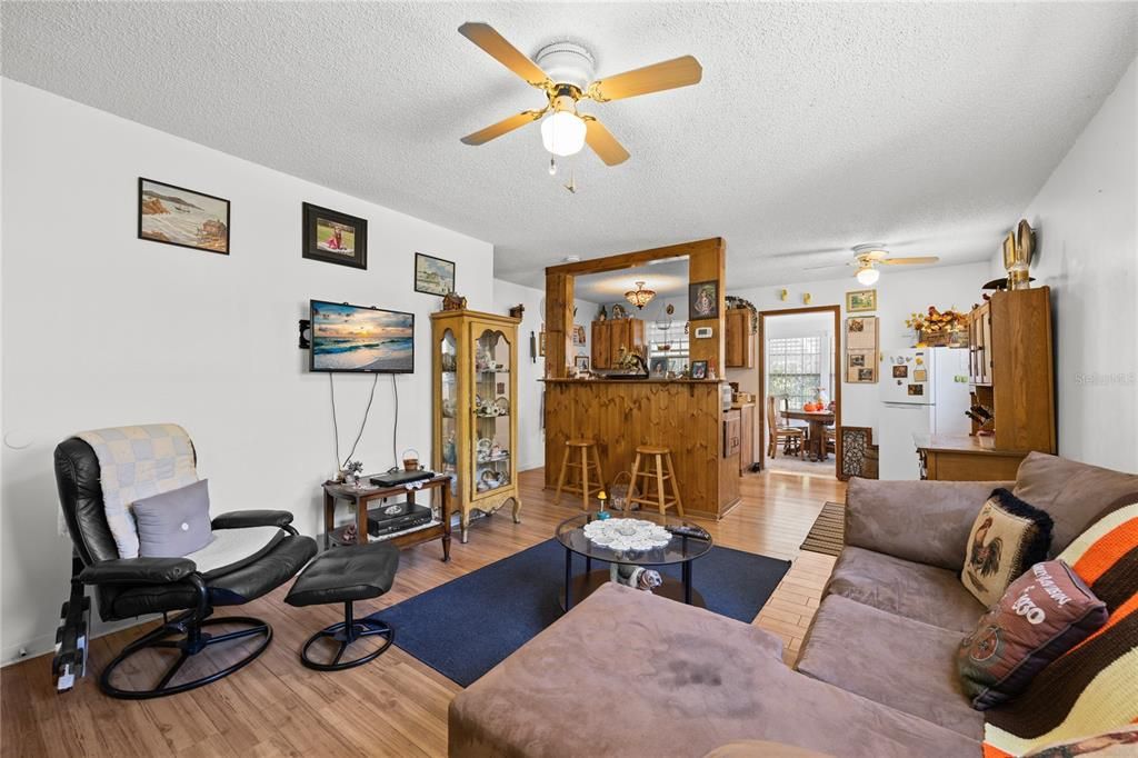 For Sale: $239,900 (2 beds, 2 baths, 1656 Square Feet)