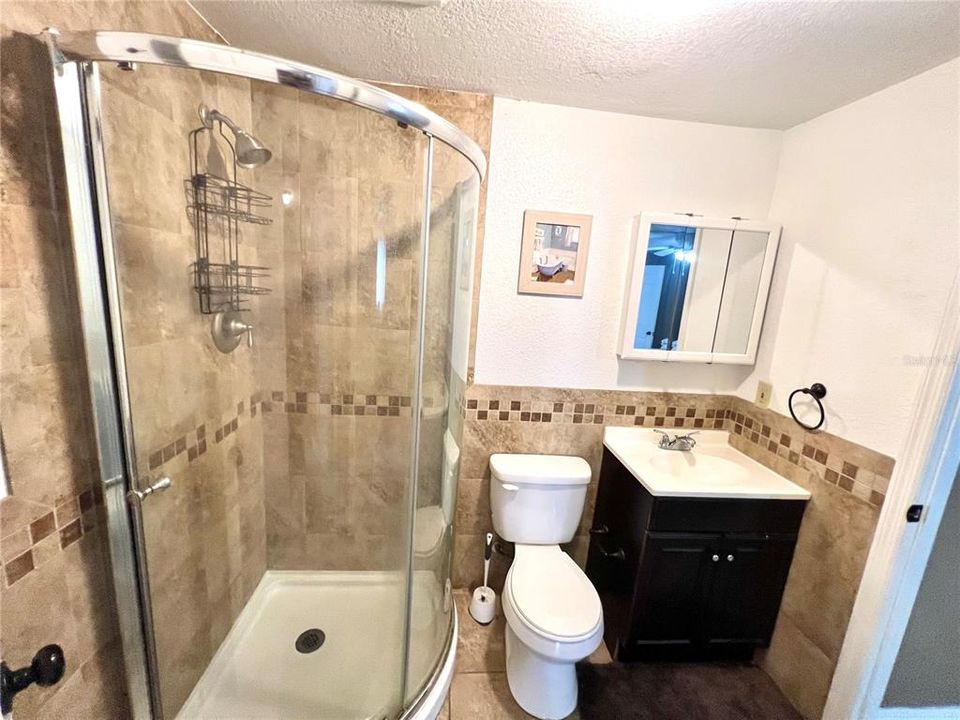 最近租的: $1,900 (2 贝兹, 2 浴室, 1300 平方英尺)