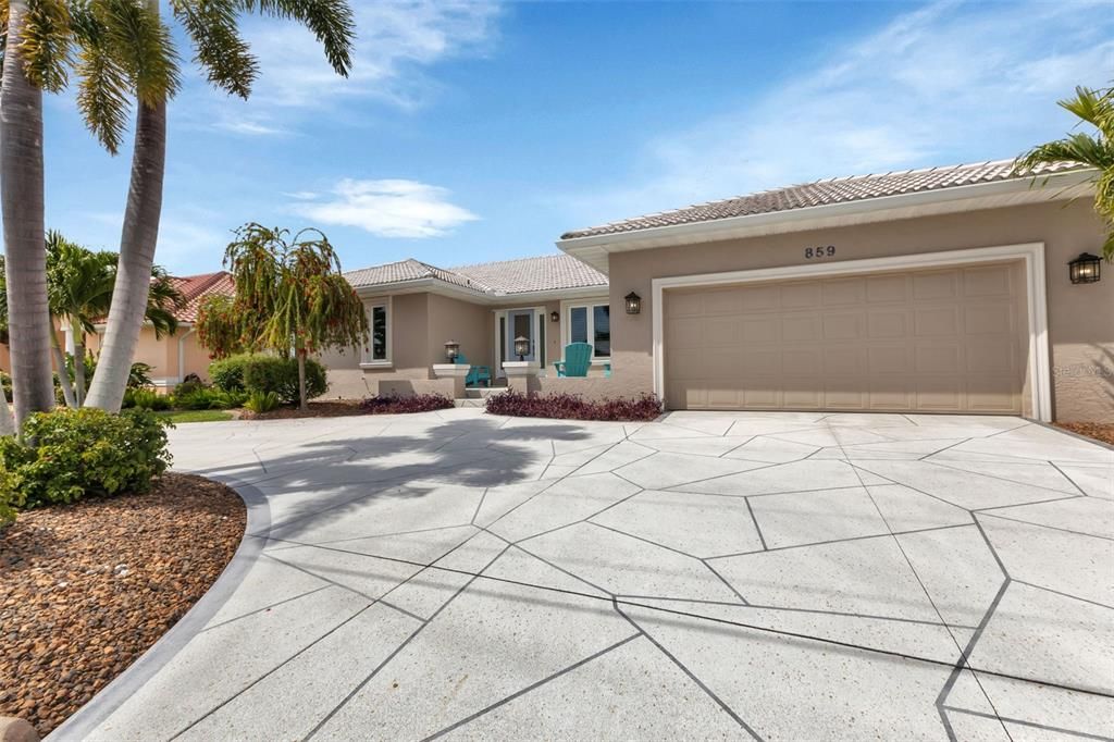 Active With Contract: $780,000 (4 beds, 2 baths, 2068 Square Feet)