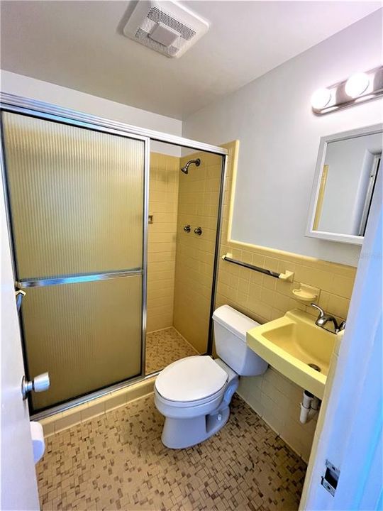 最近租的: $1,995 (2 贝兹, 2 浴室, 1034 平方英尺)