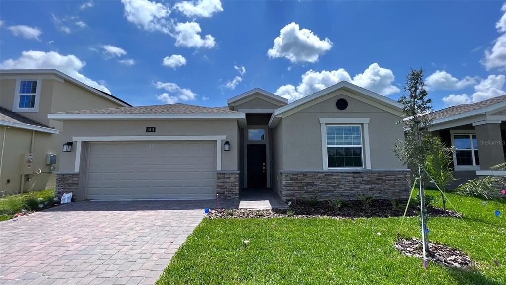 Recently Rented: $2,400 (4 beds, 3 baths, 2027 Square Feet)