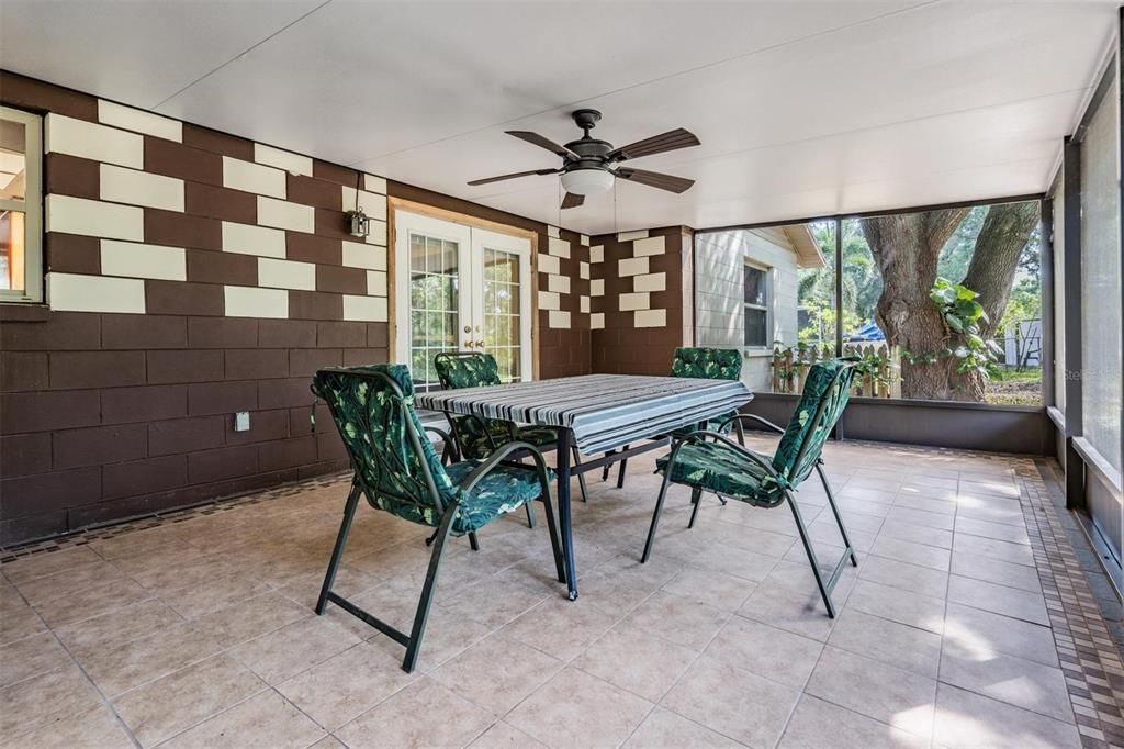 Active With Contract: $329,000 (3 beds, 2 baths, 1356 Square Feet)