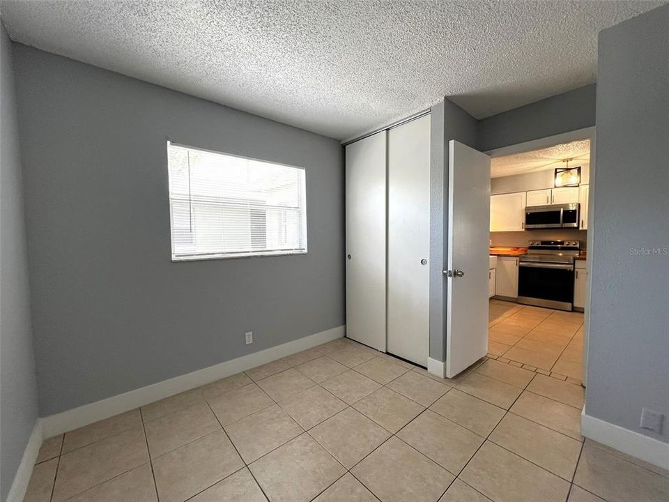 Active With Contract: $1,575 (2 beds, 1 baths, 696 Square Feet)