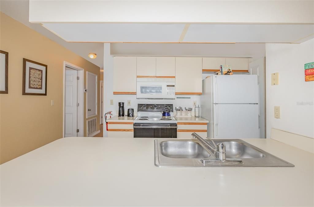 For Sale: $270,000 (3 beds, 2 baths, 1287 Square Feet)