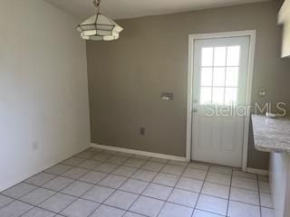 For Sale: $235,000 (2 beds, 2 baths, 1076 Square Feet)