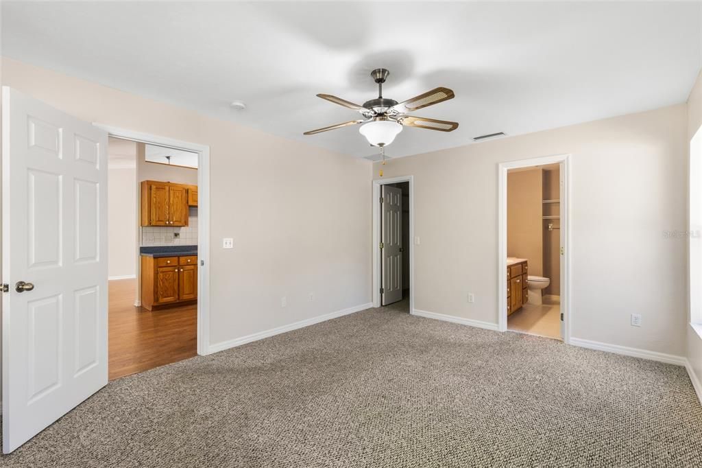 Active With Contract: $349,000 (3 beds, 2 baths, 1454 Square Feet)