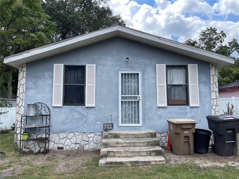 Recently Sold: $109,990 (3 beds, 1 baths, 1280 Square Feet)