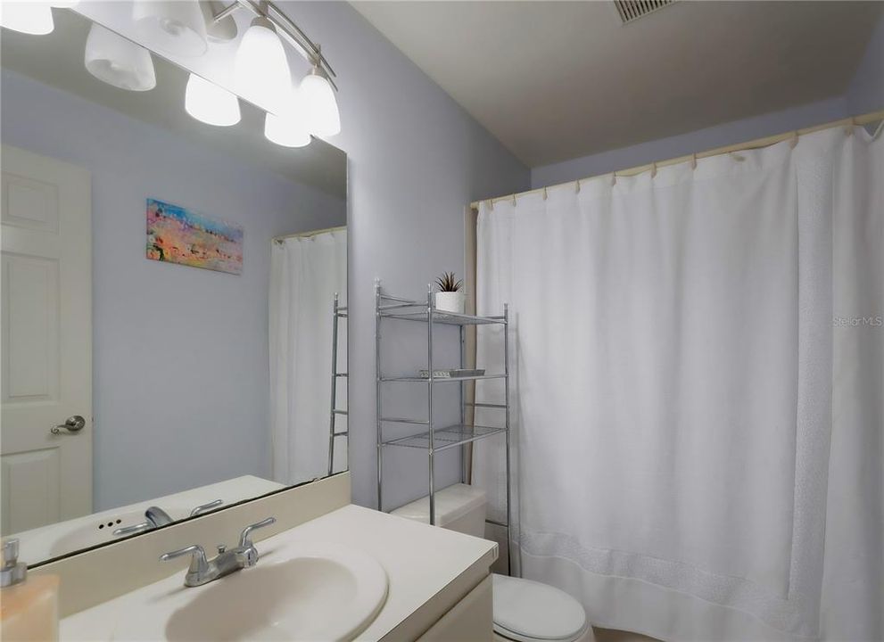 待售: $265,000 (2 贝兹, 2 浴室, 1024 平方英尺)