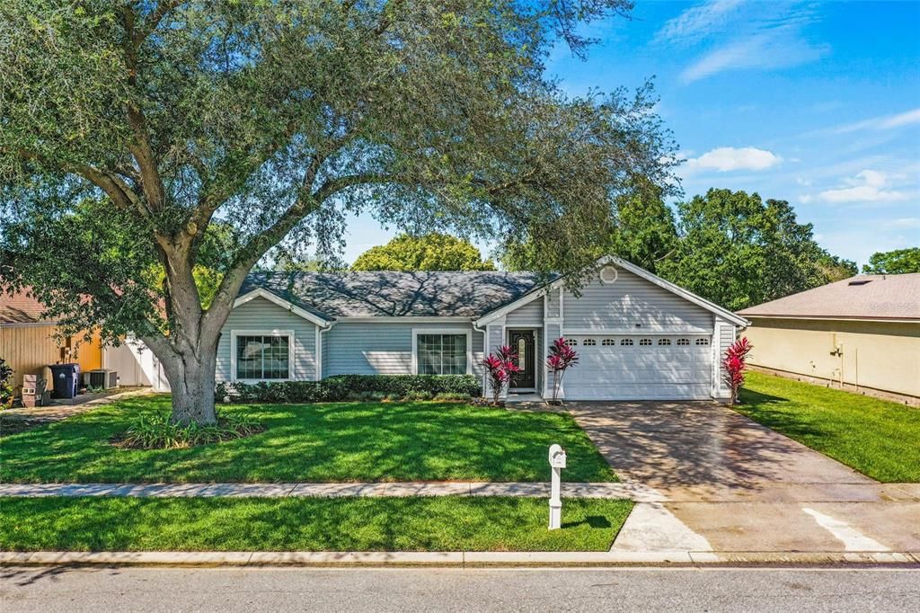 Active With Contract: $460,000 (3 beds, 2 baths, 2269 Square Feet)