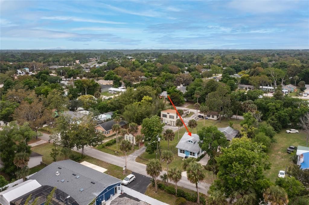 Active With Contract: $350,000 (3 beds, 2 baths, 1888 Square Feet)