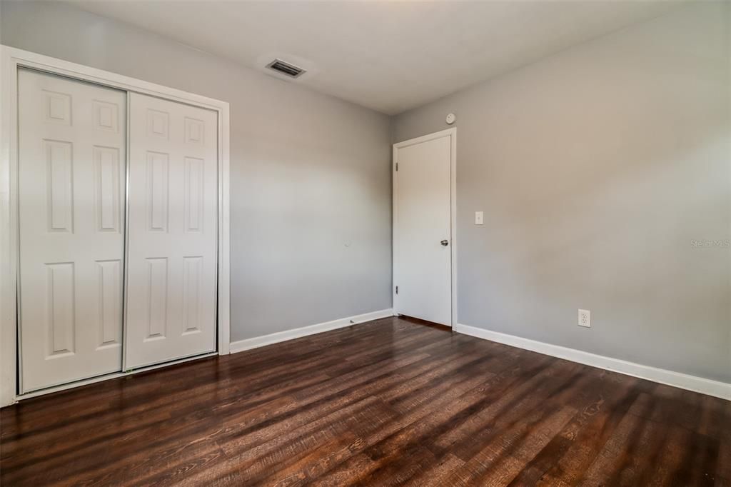 Active With Contract: $385,000 (4 beds, 2 baths, 1464 Square Feet)
