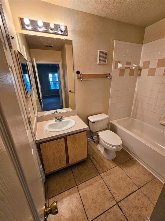 Недавно арендовано: $2,200 (3 спален, 2 ванн, 1423 Квадратных фут)