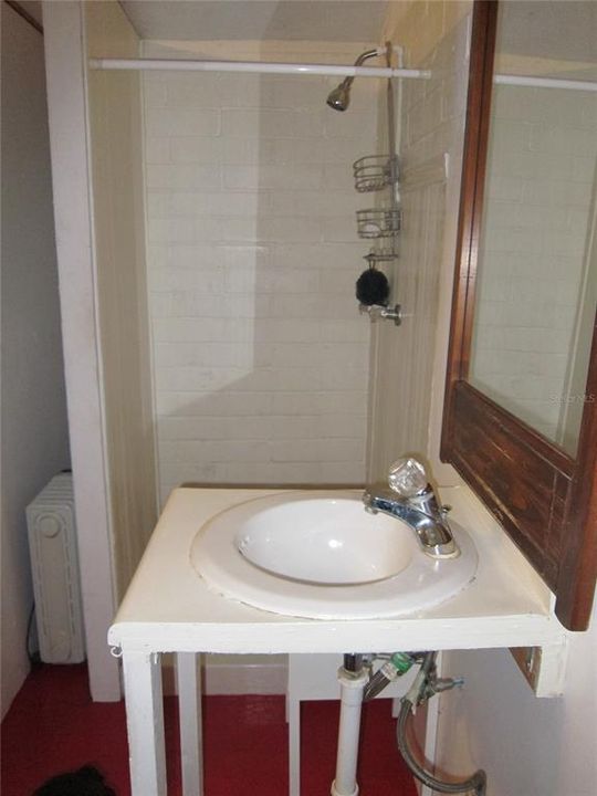 最近租的: $725 (0 贝兹, 1 浴室, 411 平方英尺)