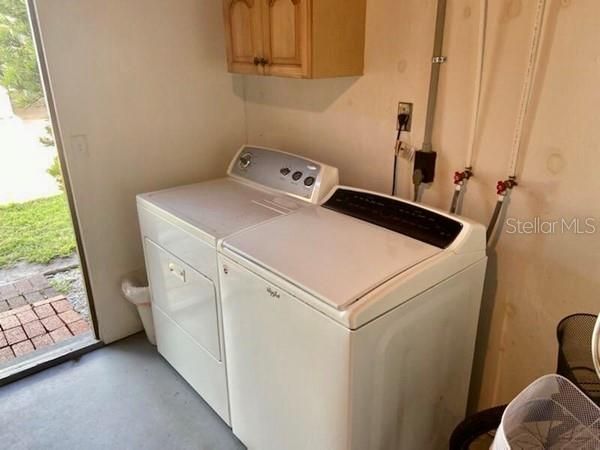 Full size washer & dryer