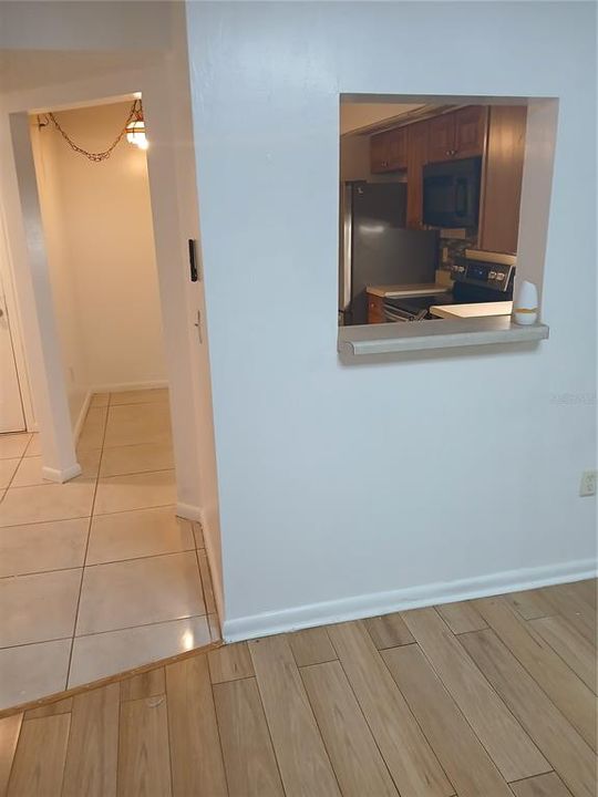 Recently Rented: $1,595 (2 beds, 2 baths, 1120 Square Feet)