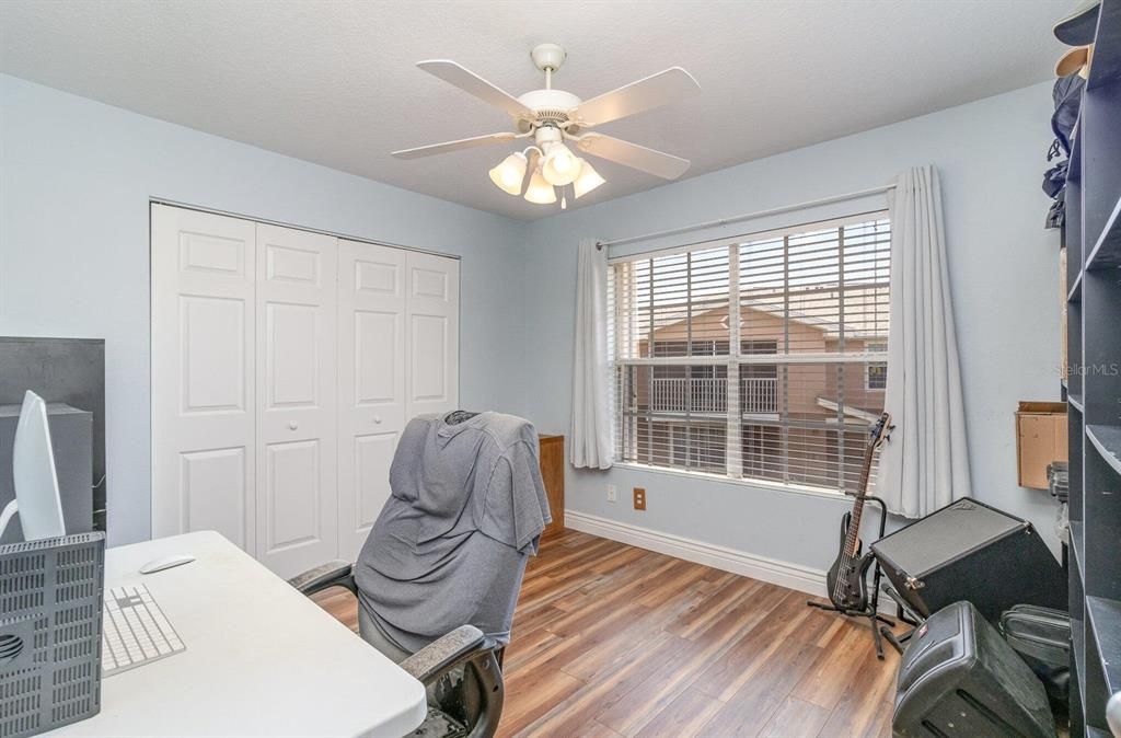 For Sale: $280,000 (3 beds, 2 baths, 1376 Square Feet)