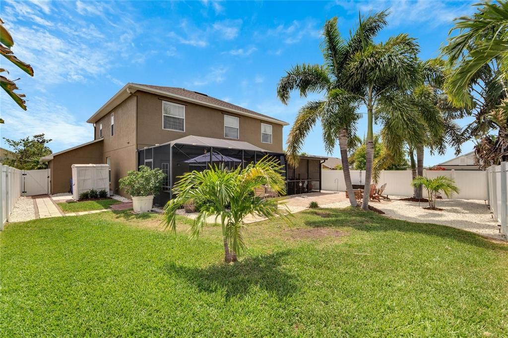 Recently Sold: $399,900 (4 beds, 2 baths, 2321 Square Feet)