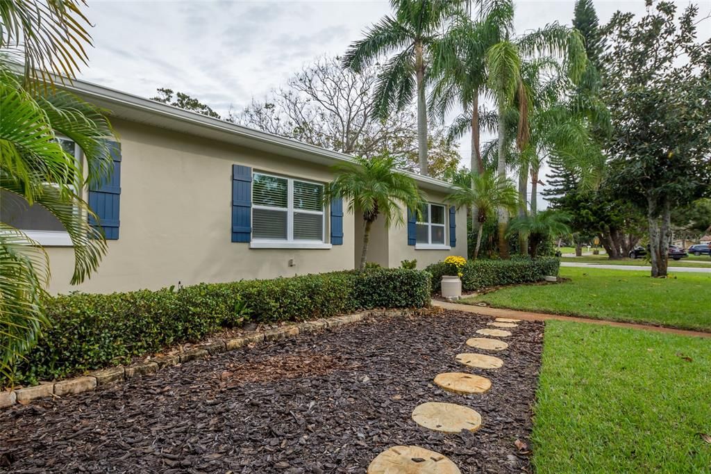 Recently Sold: $799,000 (3 beds, 3 baths, 1926 Square Feet)