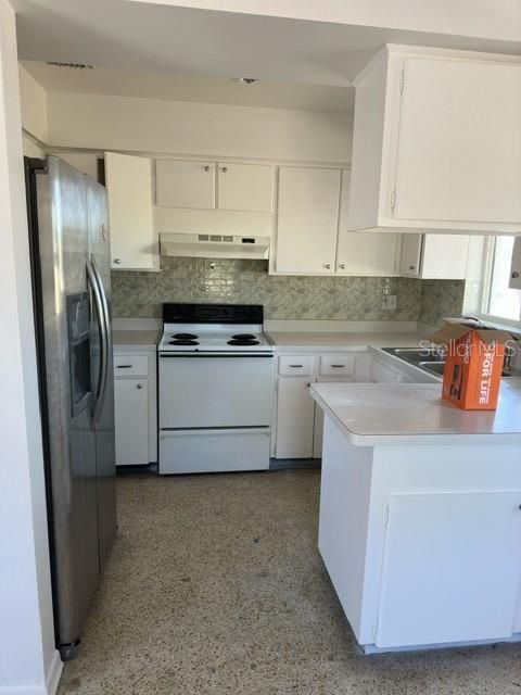 Recently Rented: $1,595 (2 beds, 2 baths, 1161 Square Feet)