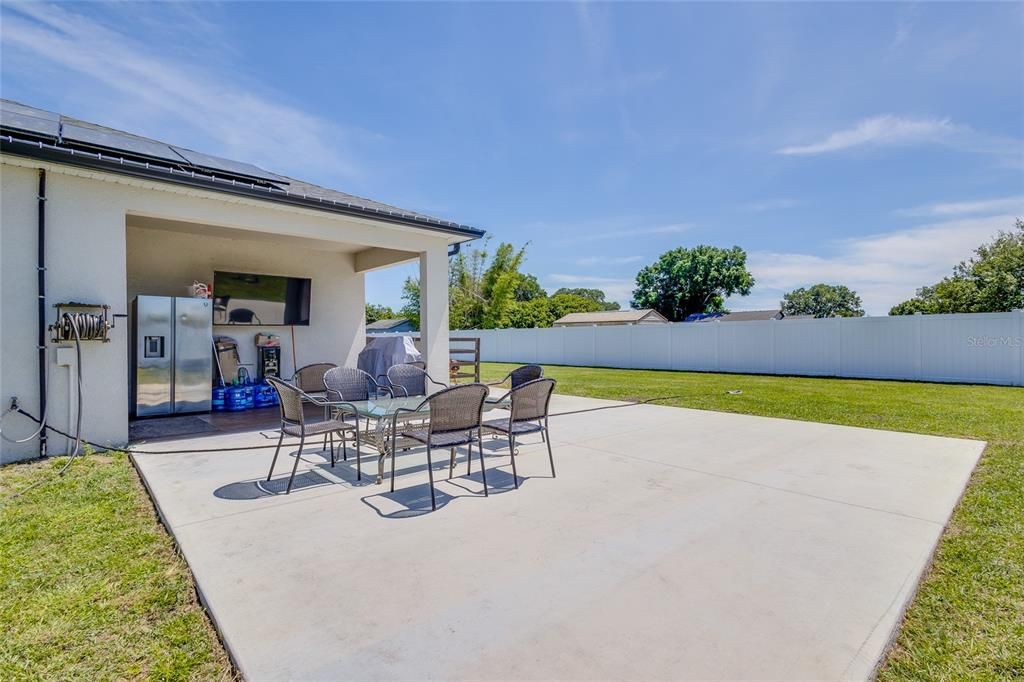 Active With Contract: $494,900 (4 beds, 3 baths, 1990 Square Feet)