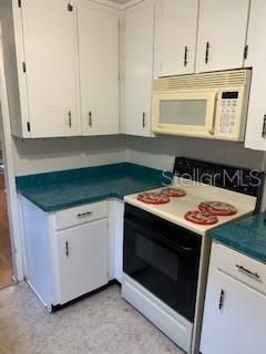 Recently Sold: $146,000 (2 beds, 2 baths, 1164 Square Feet)