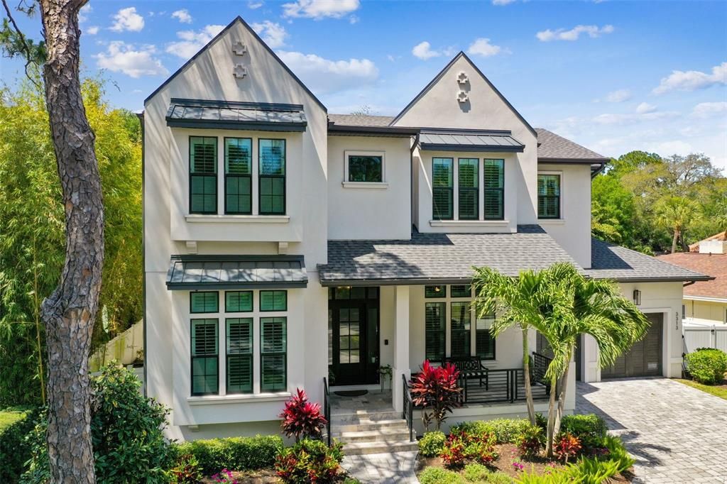 Recently Sold: $2,499,900 (4 beds, 4 baths, 4131 Square Feet)