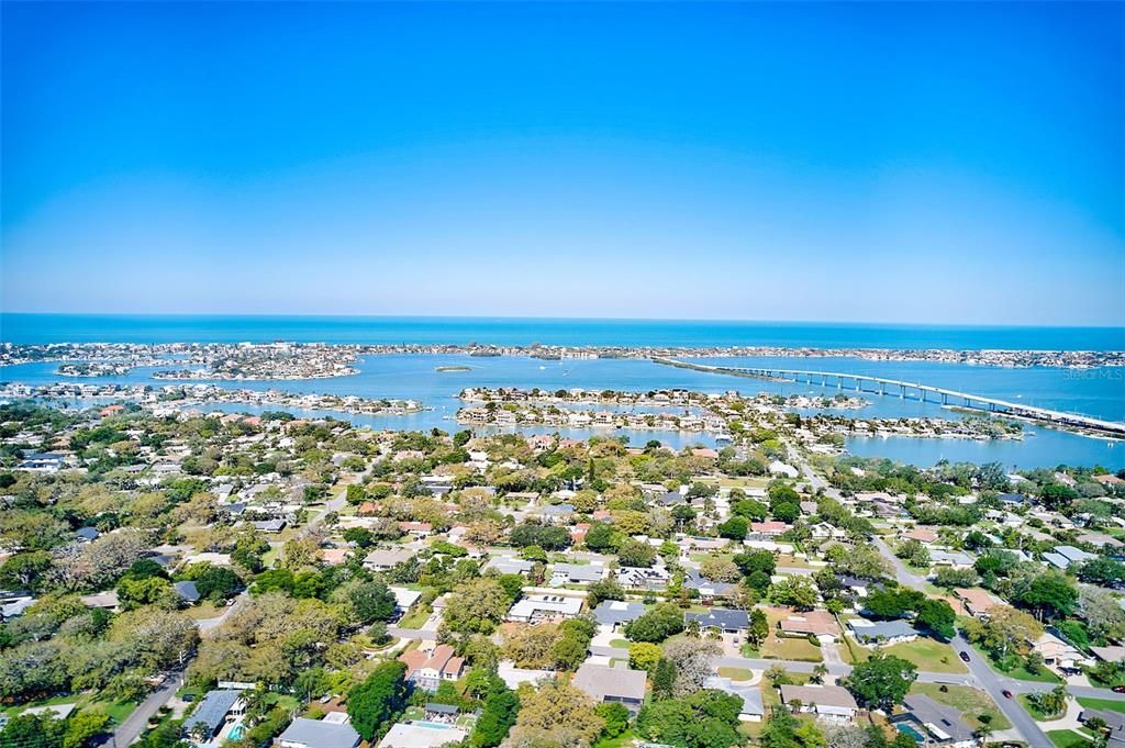 Recently Sold: $595,000 (3 beds, 2 baths, 1799 Square Feet)