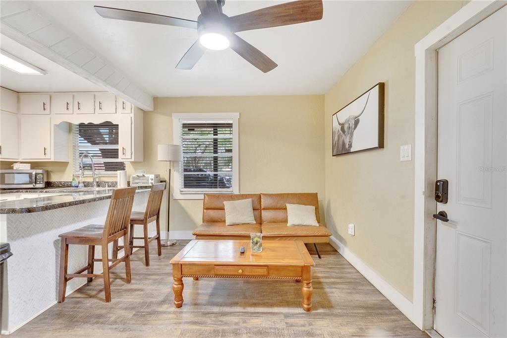 Active With Contract: $300,000 (2 beds, 0 baths, 1080 Square Feet)