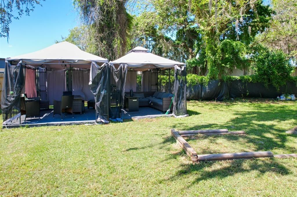 Recently Sold: $255,000 (4 beds, 2 baths, 1800 Square Feet)