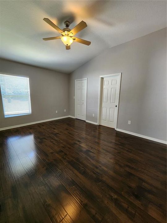 Recently Rented: $2,000 (4 beds, 2 baths, 1821 Square Feet)