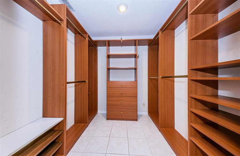 Primary Suite Walk-in Closet