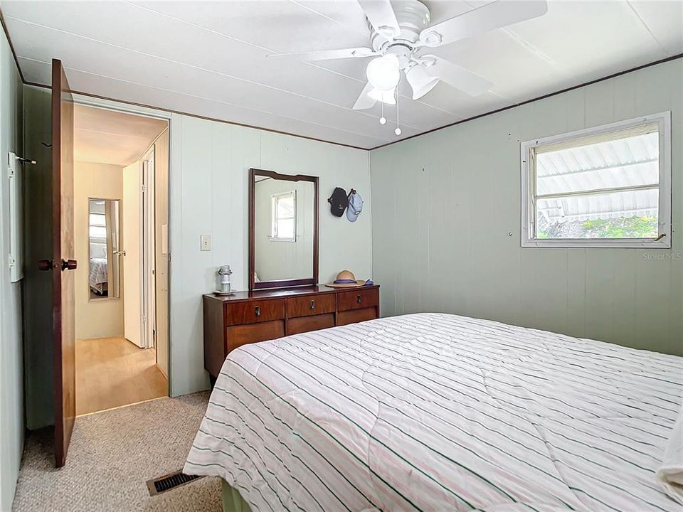 For Sale: $155,000 (2 beds, 2 baths, 792 Square Feet)