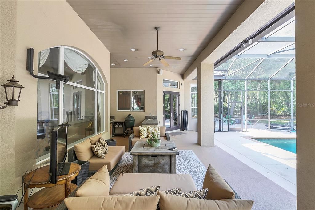 Active With Contract: $1,199,000 (4 beds, 4 baths, 4062 Square Feet)