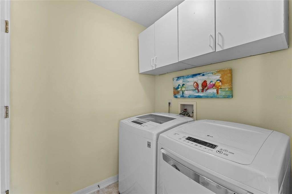 For Sale: $284,900 (2 beds, 2 baths, 1403 Square Feet)
