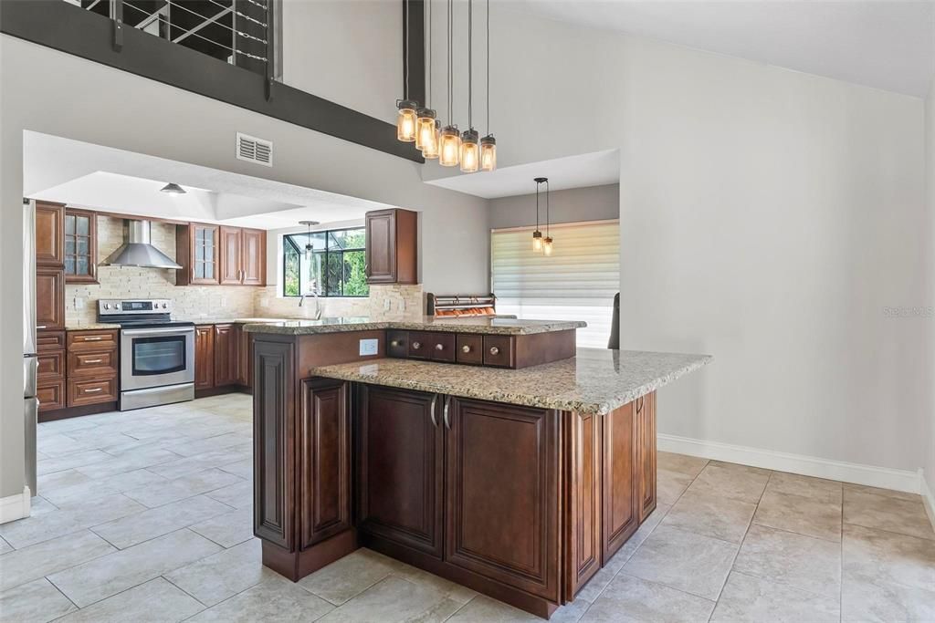 Recently Sold: $549,000 (3 beds, 2 baths, 2465 Square Feet)