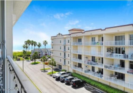 Recently Sold: $480,000 (2 beds, 2 baths, 1663 Square Feet)