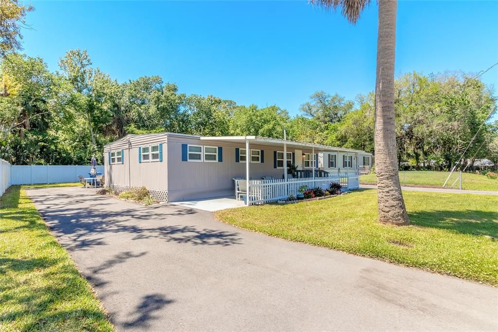 Recently Sold: $189,000 (3 beds, 3 baths, 1344 Square Feet)