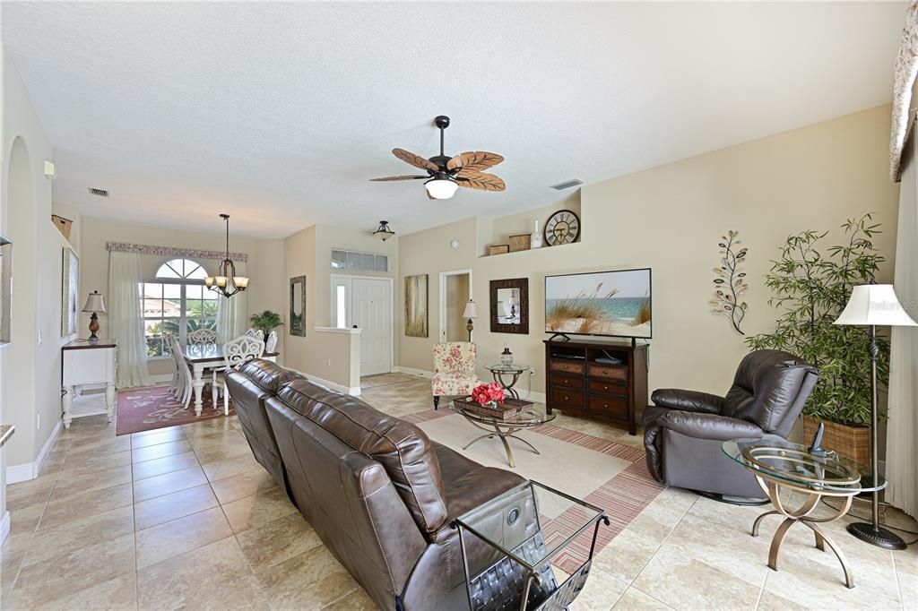 Recently Sold: $575,000 (4 beds, 2 baths, 2018 Square Feet)