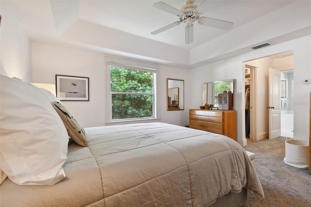 Active With Contract: $1,250,000 (3 beds, 2 baths, 2550 Square Feet)